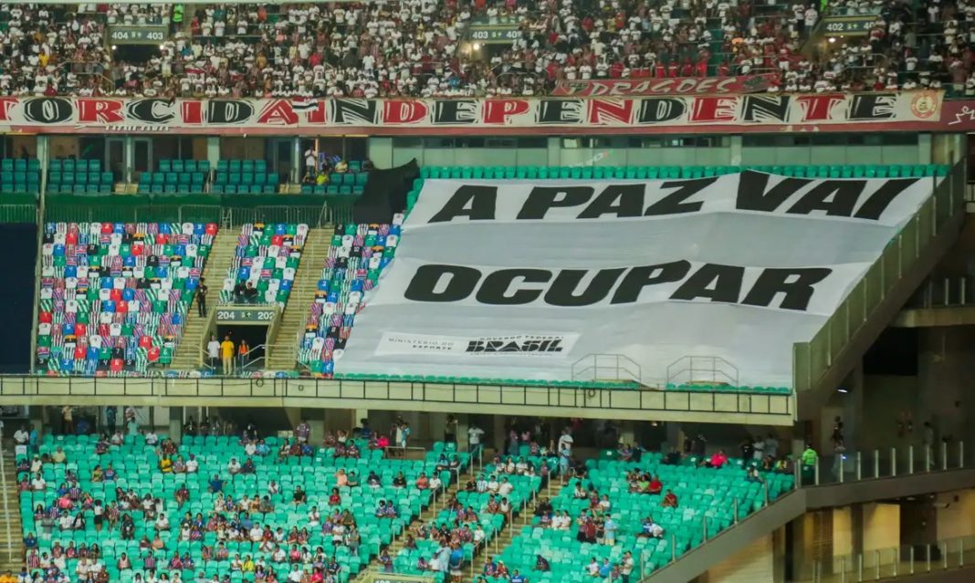 PAZ NO FUTEBOL 0001