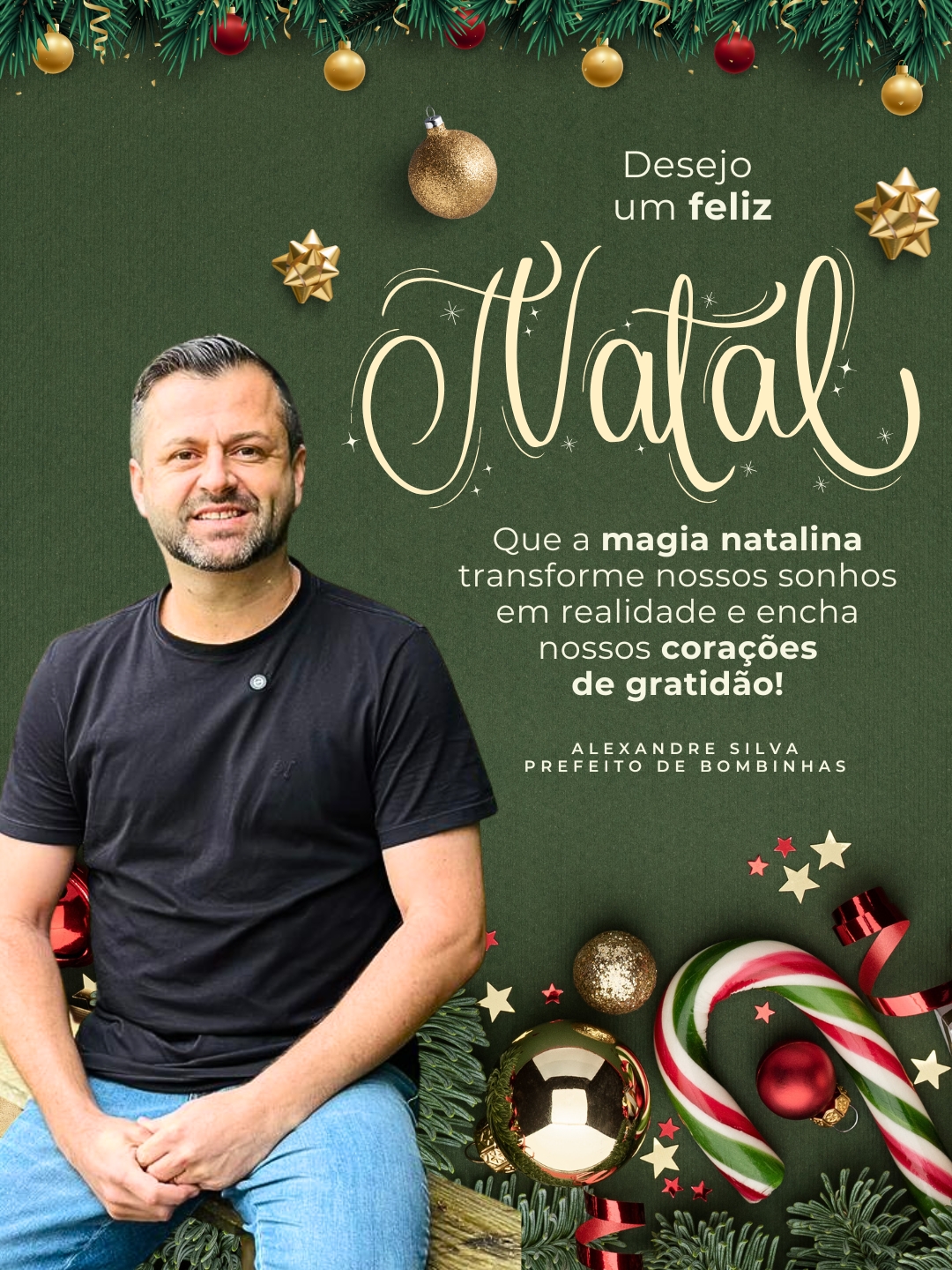 Post instagram feliz natal moderno festivo verde e dourado (1080 x 1440 px) - 1